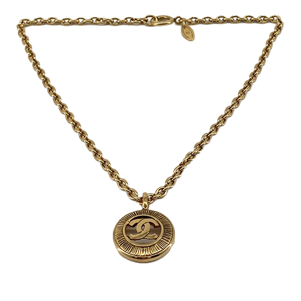 Pre-Loved Chanel CC Gold Plated Medallion Sunburst Pendant Necklace